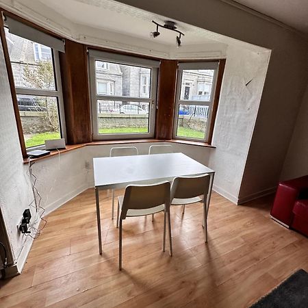 Gilcomston Park Apartment Абърдийн Екстериор снимка
